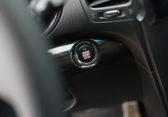 Подержанный автомобиль Kia Sorento 2012 года (15 фото)