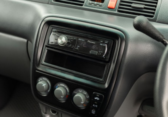 Подержанный автомобиль Honda CR-V 1996 года (13 фото)