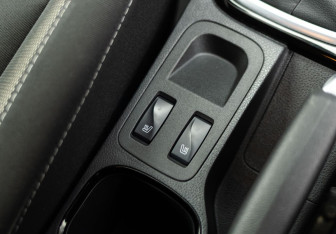 Подержанный автомобиль Renault Kaptur 2021 года (18 фото)