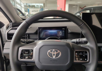 Новый Toyota RAV4 2026 (13 фото)