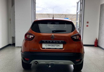 Подержанный автомобиль Renault Kaptur 2018 года (5 фото)