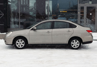 Подержанный автомобиль Nissan Almera Sedan 2014 года (8 фото)