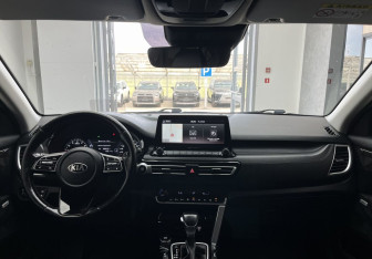 Подержанный автомобиль Kia Seltos 2020 года (9 фото)