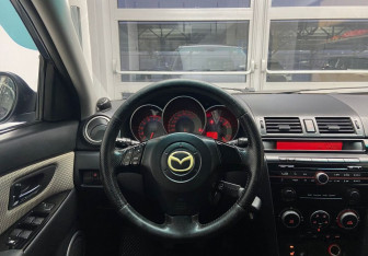 Подержанный автомобиль Mazda 3 Sedan 2008 года (11 фото)