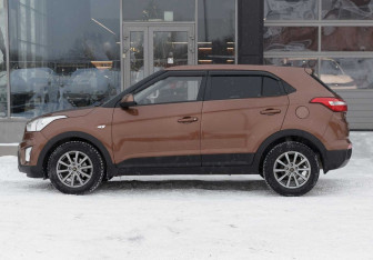 Подержанный автомобиль Hyundai Creta 2016 года (8 фото)