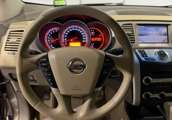 Подержанный автомобиль Nissan Murano Suv 2011 года (10 фото)