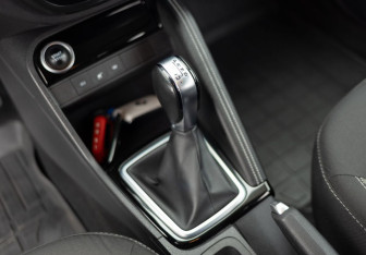 Подержанный автомобиль Renault Kaptur 2021 года (16 фото)