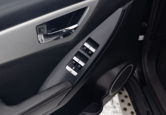 Подержанный автомобиль Lifan X60 2016 года (16 фото)