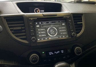 Подержанный автомобиль Honda CR-V 2012 года (14 фото)