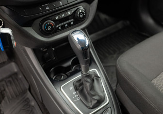 Подержанный автомобиль LADA (ВАЗ) Vesta Sedan 2022 года (16 фото)