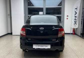 Подержанный автомобиль LADA (ВАЗ) Granta Sedan 2015 года (6 фото)