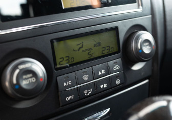 Подержанный автомобиль Kia Sorento 2007 года (15 фото)