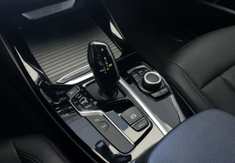 Подержанный автомобиль BMW X3 2018 года (13 фото)