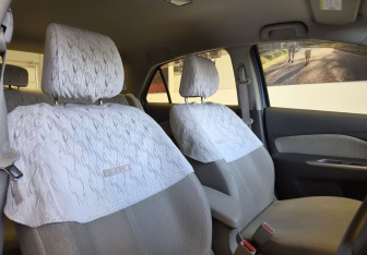 Подержанный автомобиль Toyota Belta 2009 года (13 фото)