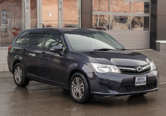 Подержанный автомобиль Toyota Corolla Wagon 2012 года (3 фото)
