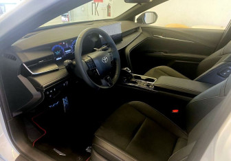 Новый Toyota Camry Sedan 2025 (8 фото)