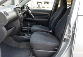 Подержанный автомобиль Toyota Probox 2009 года (17 фото)