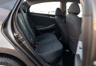 Подержанный автомобиль Hyundai Solaris Sedan 2015 года (19 фото)