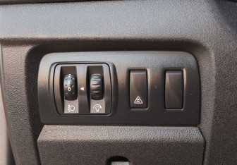 Подержанный автомобиль Renault Fluence 2010 года (17 фото)