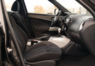 Подержанный автомобиль Nissan Juke 2018 года (19 фото)