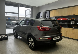 Подержанный автомобиль Kia Sportage 2012 года (6 фото)