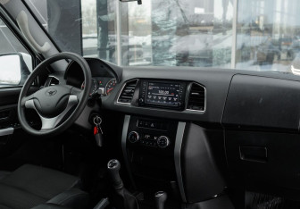 Подержанный автомобиль УАЗ Patriot 2023 года (11 фото)