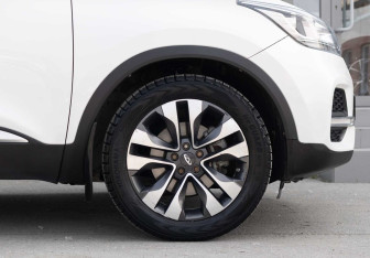 Подержанный автомобиль Chery Tiggo 4 2019 года (9 фото)