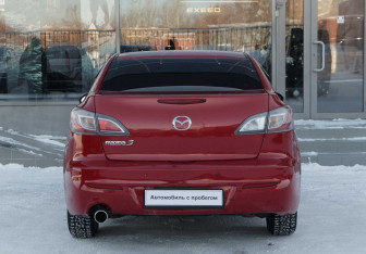 Подержанный автомобиль Mazda 3 Sedan 2012 года (6 фото)