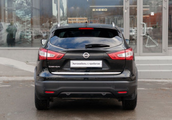 Подержанный автомобиль Nissan Qashqai 2018 года (6 фото)