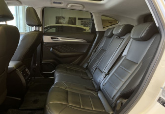 Подержанный автомобиль Haval F7 2021 года (13 фото)