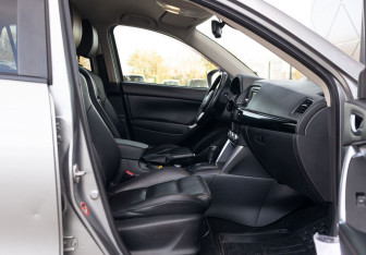 Подержанный автомобиль Mazda CX-5 2013 года (22 фото)