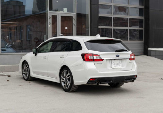 Подержанный автомобиль Subaru Levorg 2014 года (7 фото)