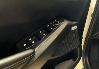 Подержанный автомобиль Kia Seltos 2021 года (14 фото)