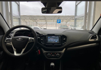 Подержанный автомобиль LADA (ВАЗ) Vesta Wagon 2017 года (9 фото)