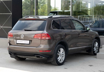 Подержанный автомобиль Volkswagen Touareg 2013 года (5 фото)