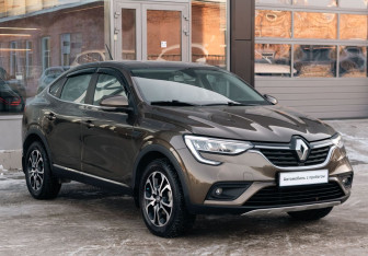 Подержанный автомобиль Renault Arkana 2019 года (3 фото)