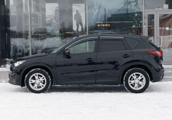 Подержанный автомобиль Mazda CX-5 2015 года (8 фото)