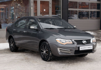 Подержанный автомобиль Lifan Solano 2015 года (3 фото)