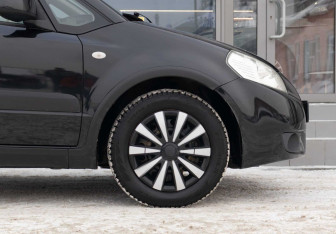 Подержанный автомобиль Suzuki SX4 Hatchback 2012 года (9 фото)