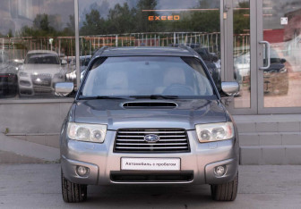 Подержанный автомобиль Subaru Forester Suv 2006 года (2 фото)