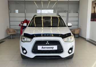 Подержанный автомобиль Mitsubishi ASX 2012 года (2 фото)