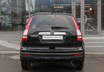 Подержанный автомобиль Honda CR-V 2012 года (6 фото)