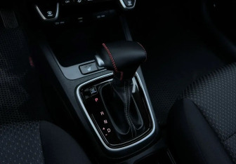 Подержанный автомобиль Kia Rio Hatchback 2020 года (13 фото)