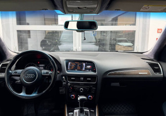 Подержанный автомобиль Audi Q5 2013 года (12 фото)