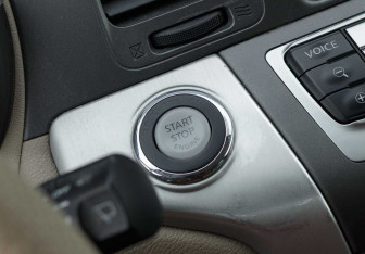 Подержанный автомобиль Nissan Murano Suv 2013 года (14 фото)