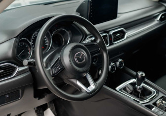 Подержанный автомобиль Mazda CX-5 2018 года (11 фото)