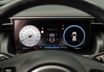 Подержанный автомобиль Hyundai Tucson 2022 года (13 фото)