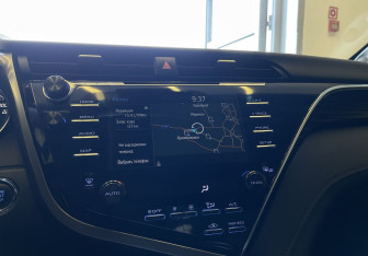Подержанный автомобиль Toyota Camry Sedan 2019 года (14 фото)