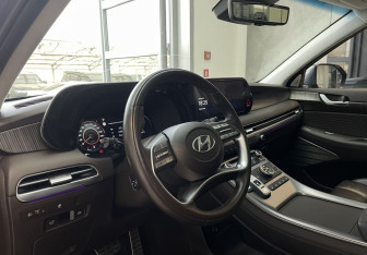 Подержанный автомобиль Hyundai Palisade 2022 года (7 фото)