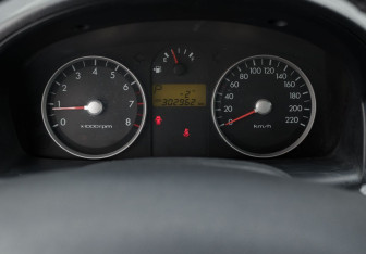 Подержанный автомобиль Hyundai Getz 2005 года (12 фото)